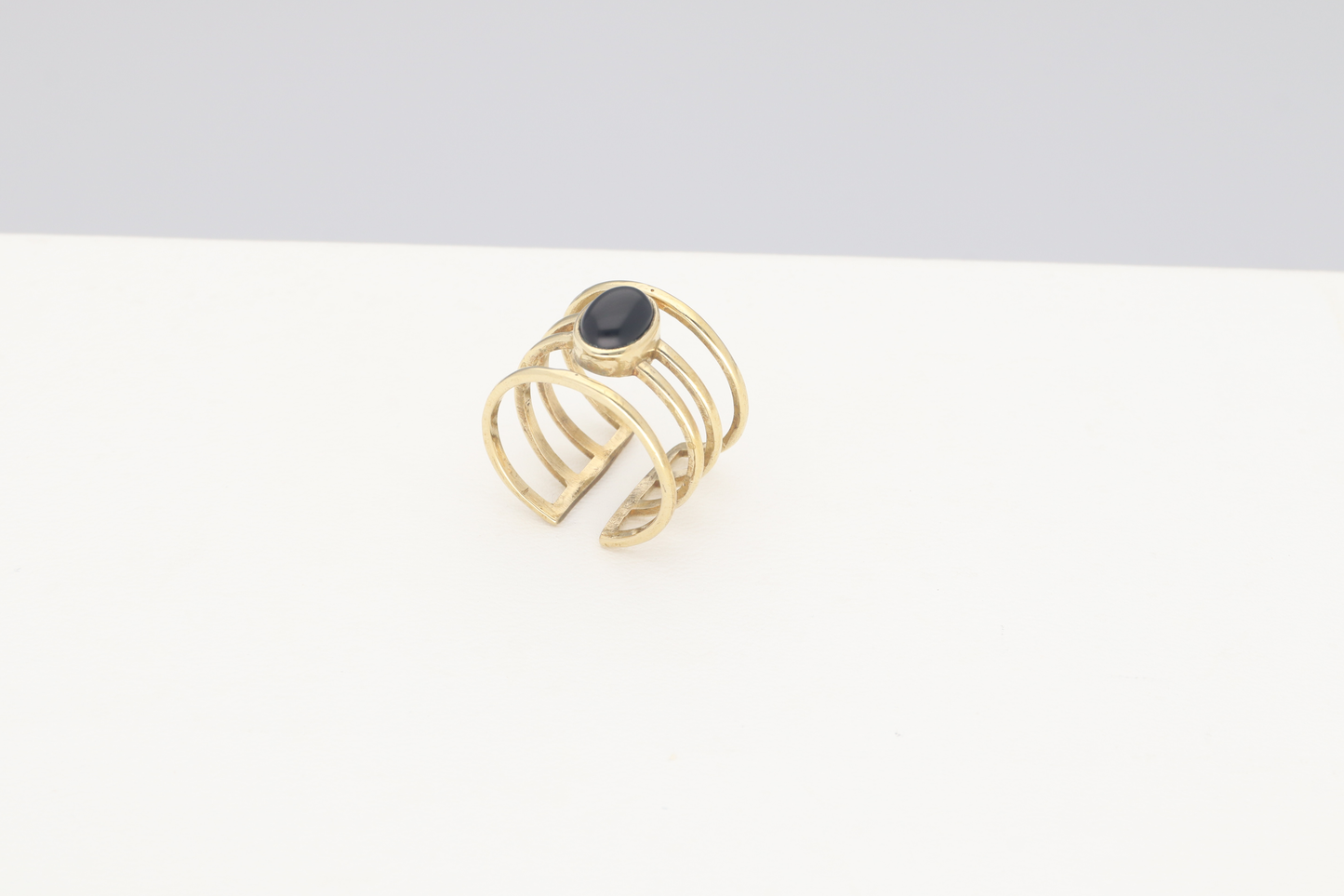 Anillo Tiras Piedra Negra