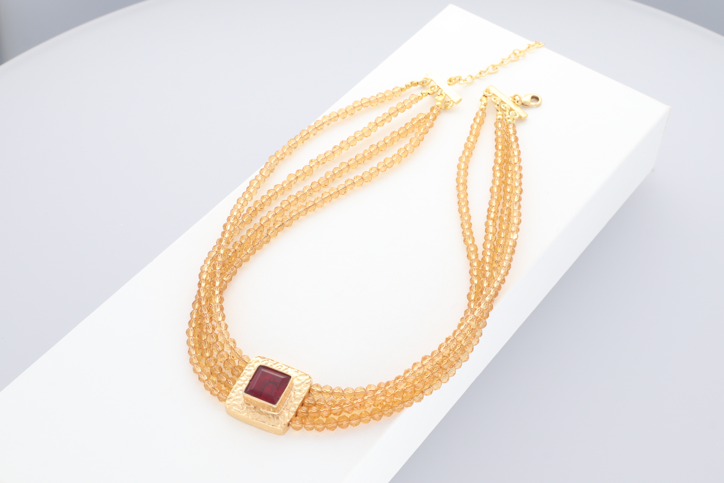 Gargantilla choker con piedra