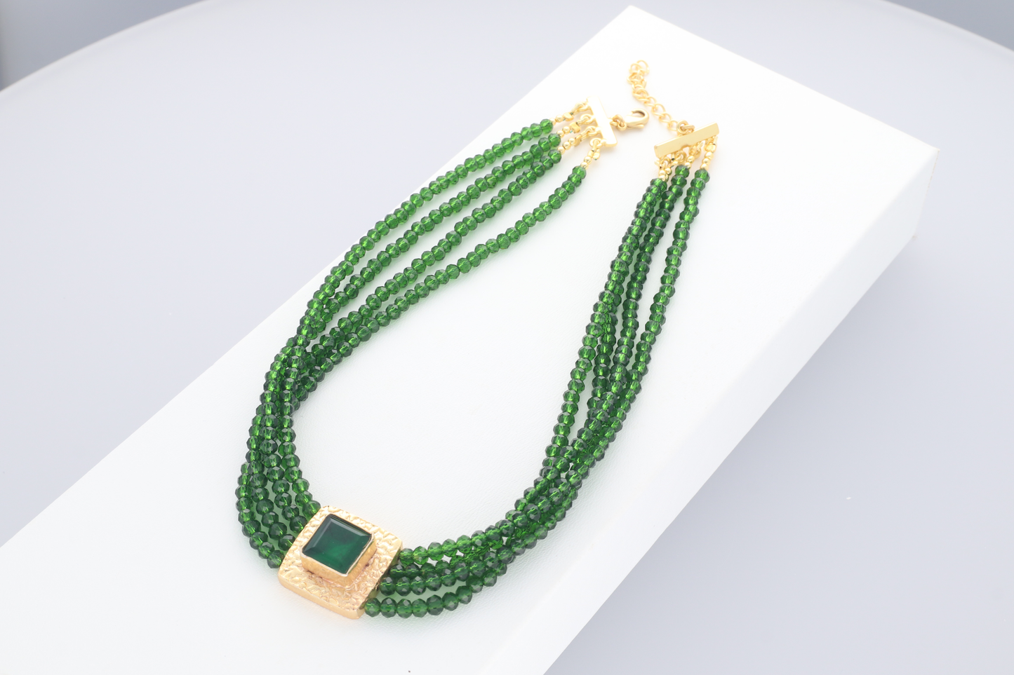 Gargantilla choker con piedra