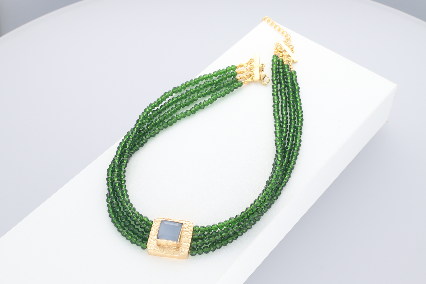 Gargantilla choker con piedra